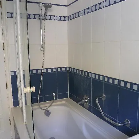 شقة Sleeps 6 Pool Wifi