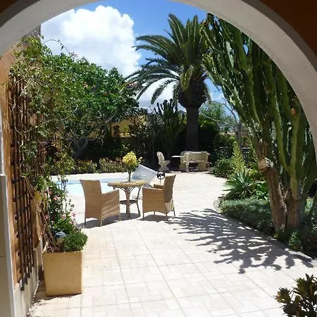 Sleeps 6 Pool Wifi شقة *